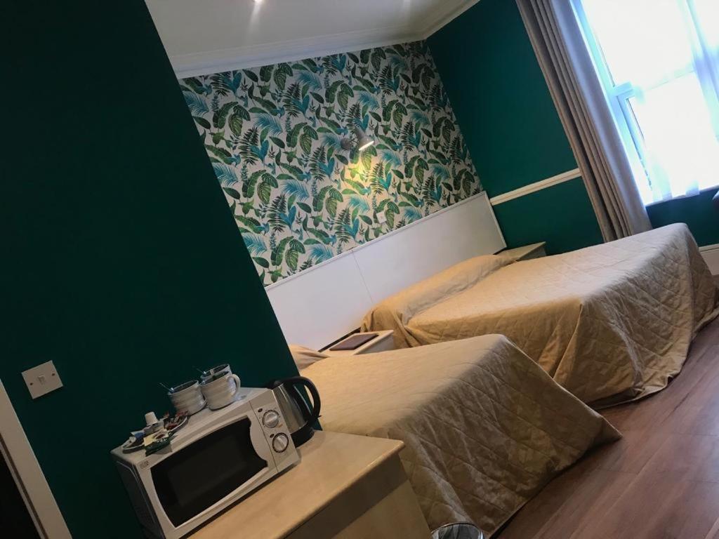 Hotel Avis 3*