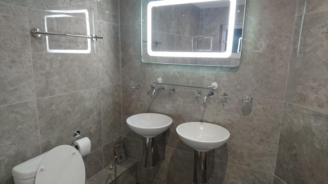 Avis 3* Bromley